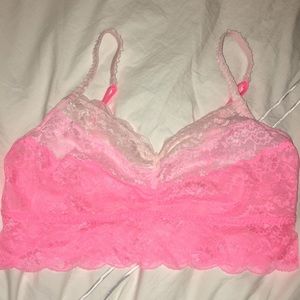 Victoria’s Secret pink large bralette bra